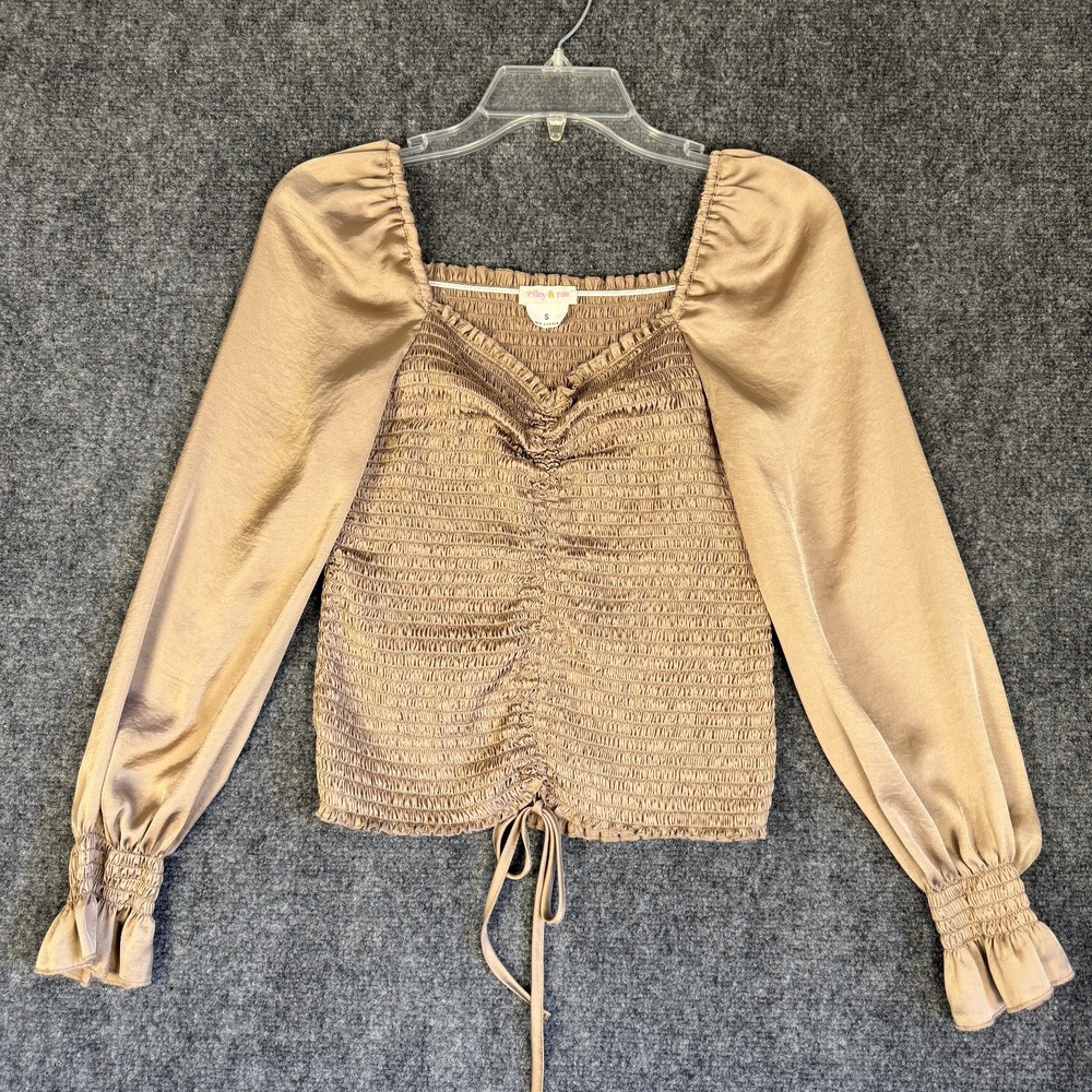 Riley & Rae Smocked Sweetheart Blouse Sz S Color Taupe Sweetheart Neckline - Picture 2 of 10